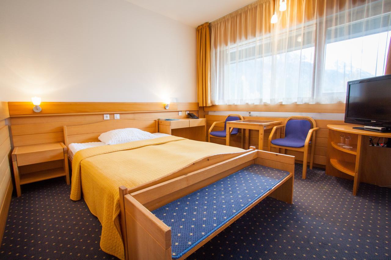 Hotel Spik クランスカゴーラ エクステリア 写真