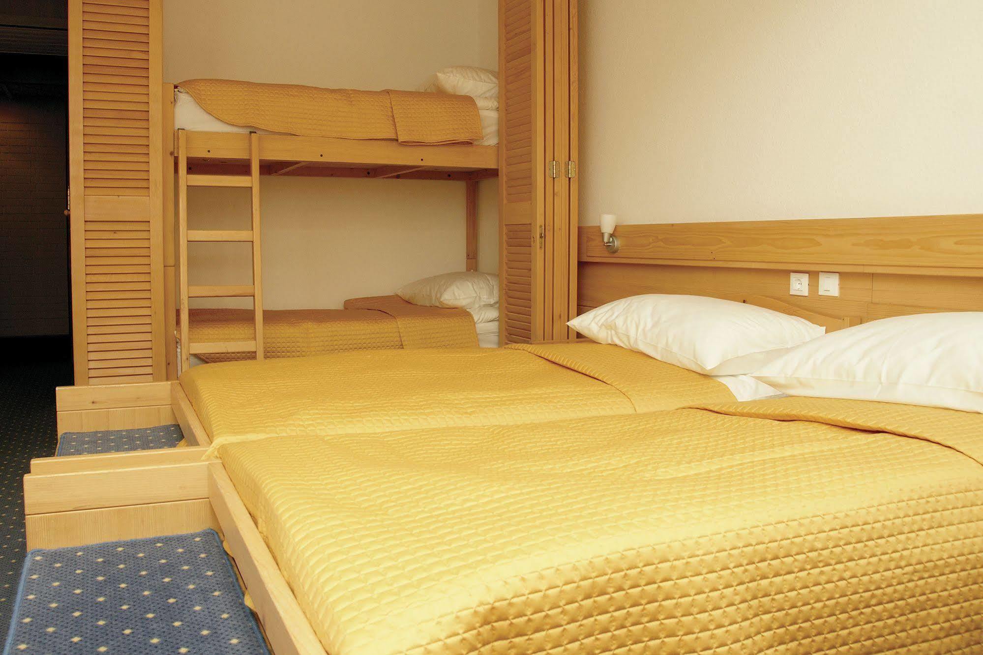 Hotel Spik クランスカゴーラ エクステリア 写真